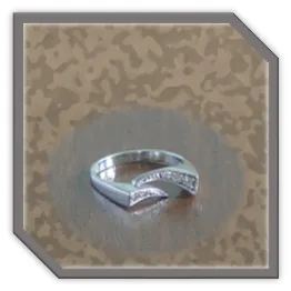 LR01200C-14ct White Gold Diamond Ladies Ring.