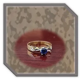 LR01500D-18ct Yellow Gold Sapphire Ladies Ring.