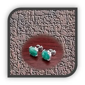 ES01300A-9ct White Gold Emerald Studs.