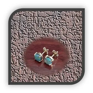 ES00450A-9ct Yellow Gold Opal Studs.