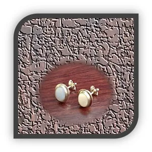 ES00550A-9ct Yellow Gold Opal Studs.