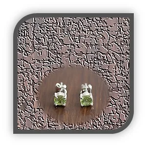 ES00150G-Sterling Silver Peridot Studs.