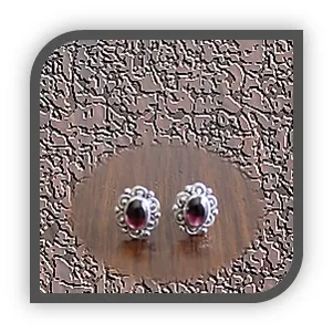 ES00150B-Sterling Silver Garnet Studs.
