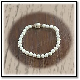 BB00600D-9ct Yellow Gold Clasp Cultured Pearl Bracelet.