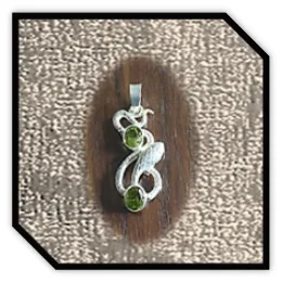 PE00200B-Sterling Silver Peridot Snake Pendant.