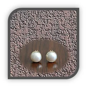 ES00750A-9ct Yellow Gold Blister Pearl Studs.