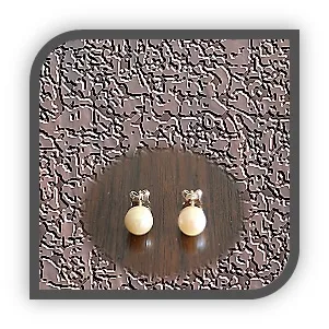 ES00350A-9ct Yellow Gold Pearl Studs.